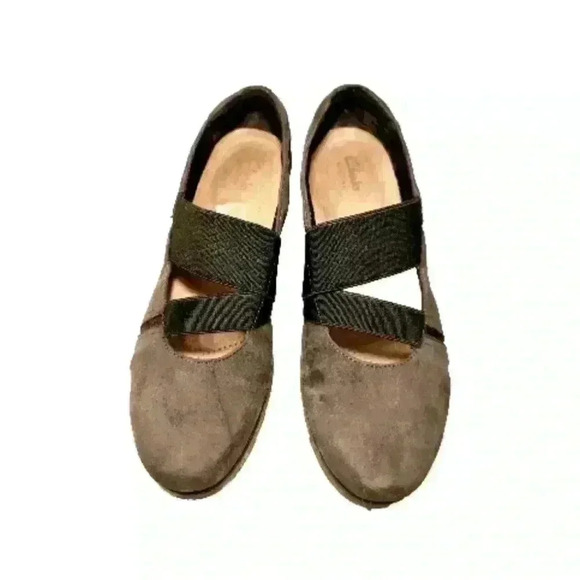 Clarks Shoes - Clark's Daelyn Villa Gray Size 9.5 slip on Shoes